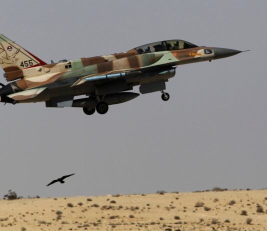 Israeli fighter jets strikes Syria military targets