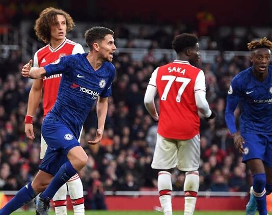 Arsenal beat Chelsea 2-1 to win 14th FA Cup
