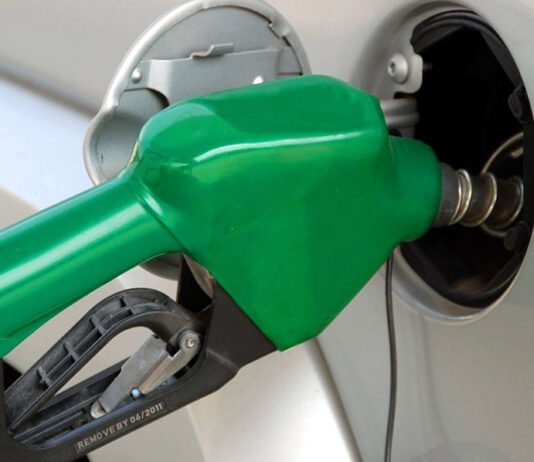 Department of Petroleum Resources inspects Lagos stations to monitor pump price