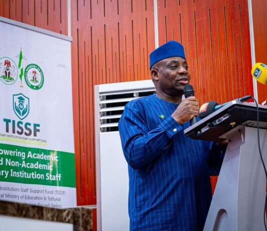 FG disburses N3.7bn loan to lecturers, others