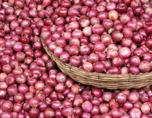 Onion producers warn of festive-season price jump as demand rises