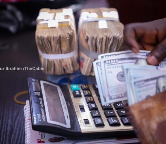 Nigerian Naira Maintains Resilience as Official Exchange Rate Dips Below 1,400