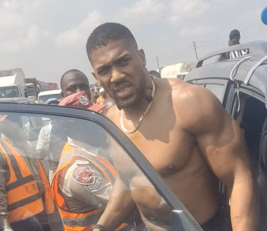 Anthony Joshua discharged after Lagos crash, pays respects to late associates