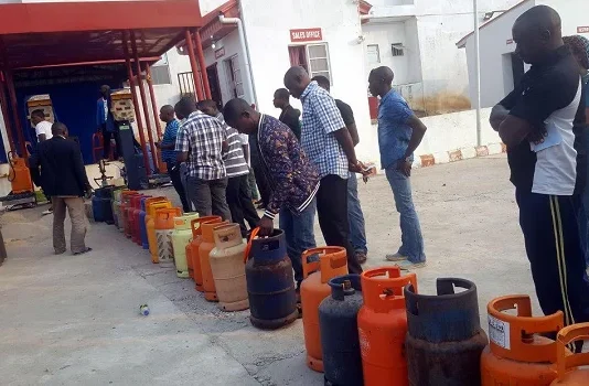 Cooking Gas Prices Hold Around ₦1,000/kg as Supply Improves