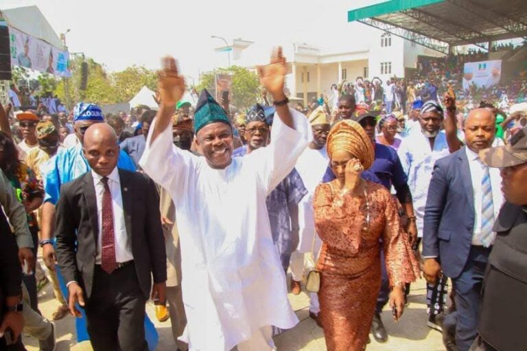 Amosun Rallies Mammoth Crowd in Abeokuta, Endorses Tinubu for 2027