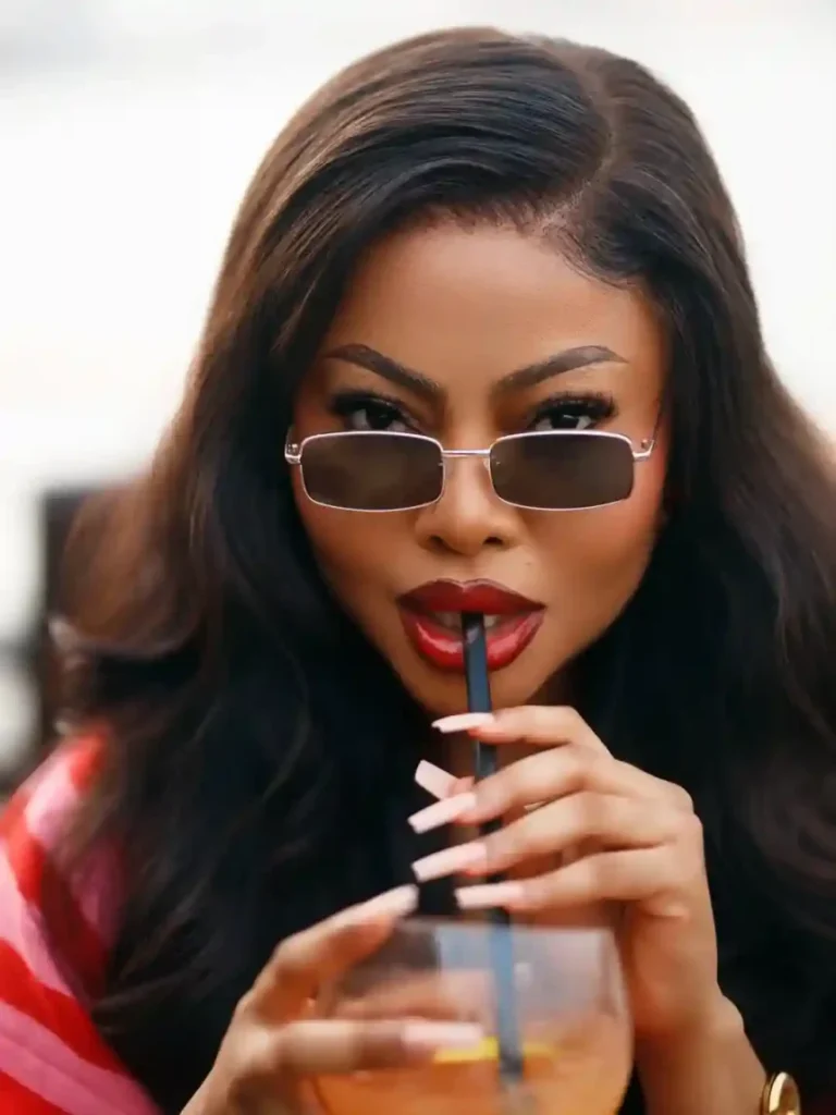 Teniola Aladese Raises Alarm Over Safety in Lekki Estate