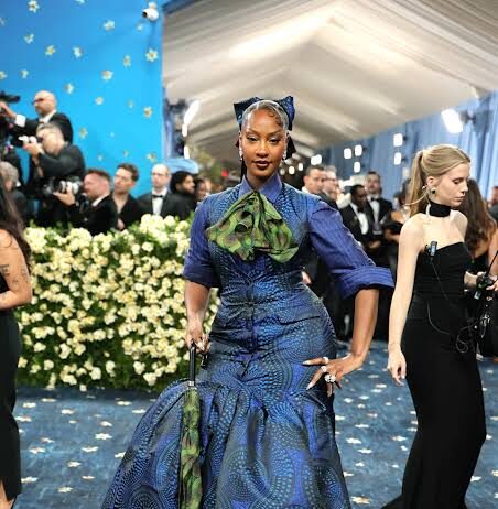 Tems Stuns in Avant-Garde Silhouette at Exclusive Lagos Fashion Gala