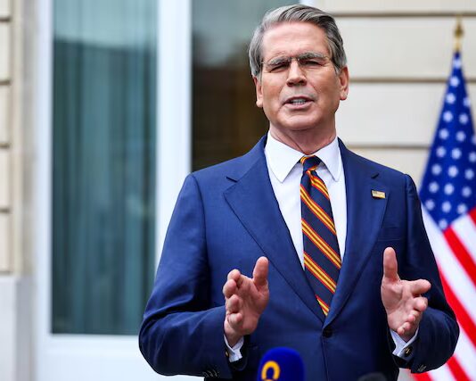 United States Issues Temporary Waiver on Iranian Oil Sanctions to Stabilize Markets