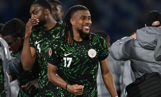 Alex Iwobi’s Vlogging Career Receives Unexpected Coaching Endorsement