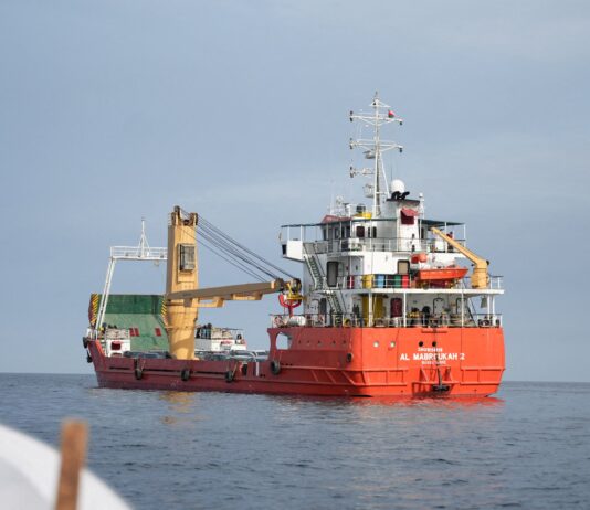 Looming Fuel Price Hikes as Global Oil Hits $100 Following Strait of Hormuz Blockade