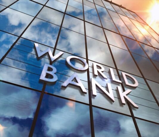 World Bank Projects 4.2% Growth for Nigeria as Inflation Drops to 15.1%