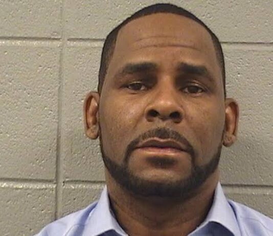 Incarcerated R&B Singer R. Kelly Submits Executive Clemency Request to Donald Trump