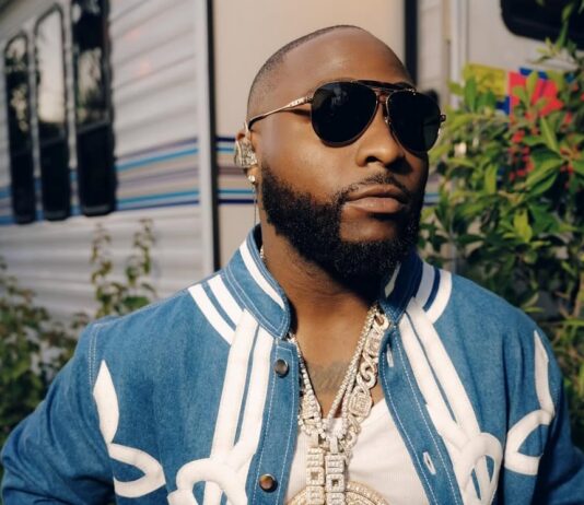 Davido Mocks Edo State Governor Over Criticisms of Osun Leadership and Dancing